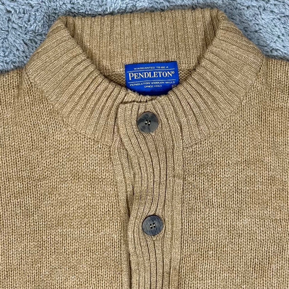 Pendleton Mens Shetland Wool Button Front Cardigan Sweater Tan Camel Medium